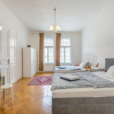 Apartments Vezenska Praha Rom bilde