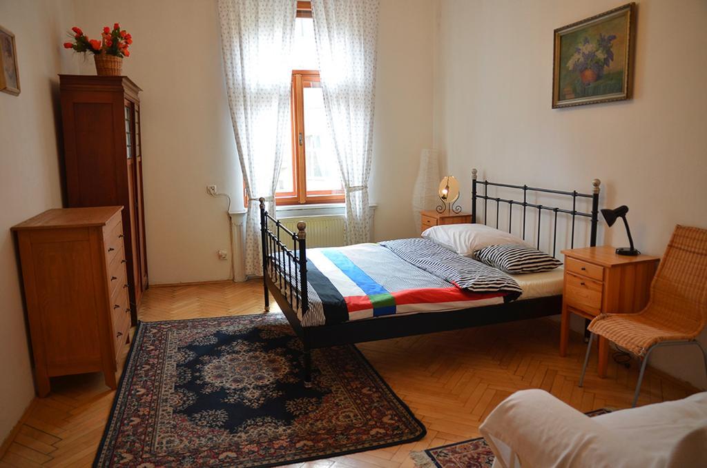 Apartments Vezenska Praha Rom bilde