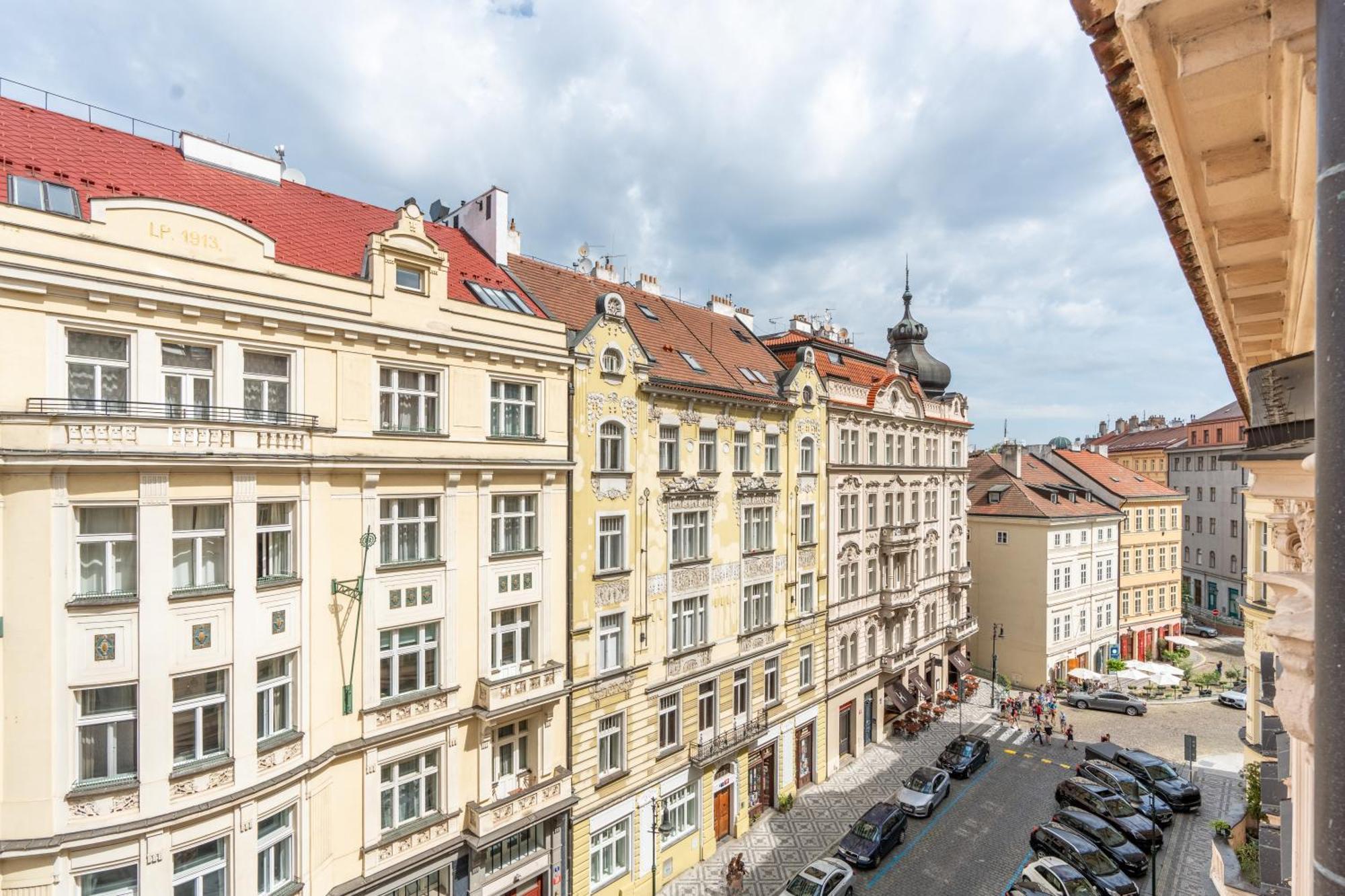 Apartments Vezenska Praha Rom bilde