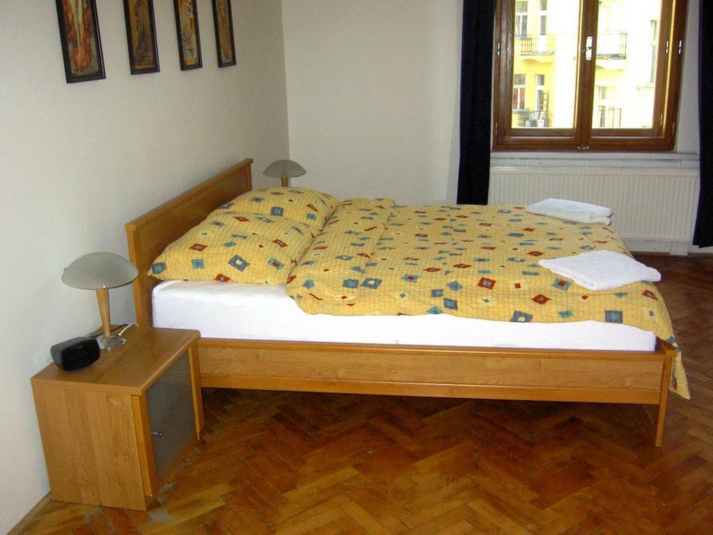 Apartments Vezenska Praha Rom bilde